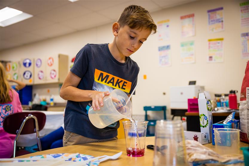 College Grove students in a science class